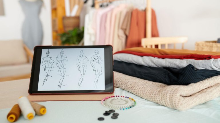 Bring Your Character to Life: 5 Best Apps to Visualize, Plan & Budget Complex Cosplay Designs