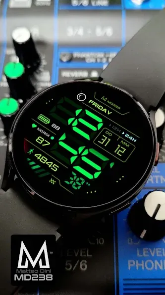MD238 Digital watch face screenshot 3